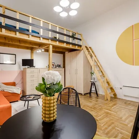 Bpr Youthful Studio With Terrace Будапешт
